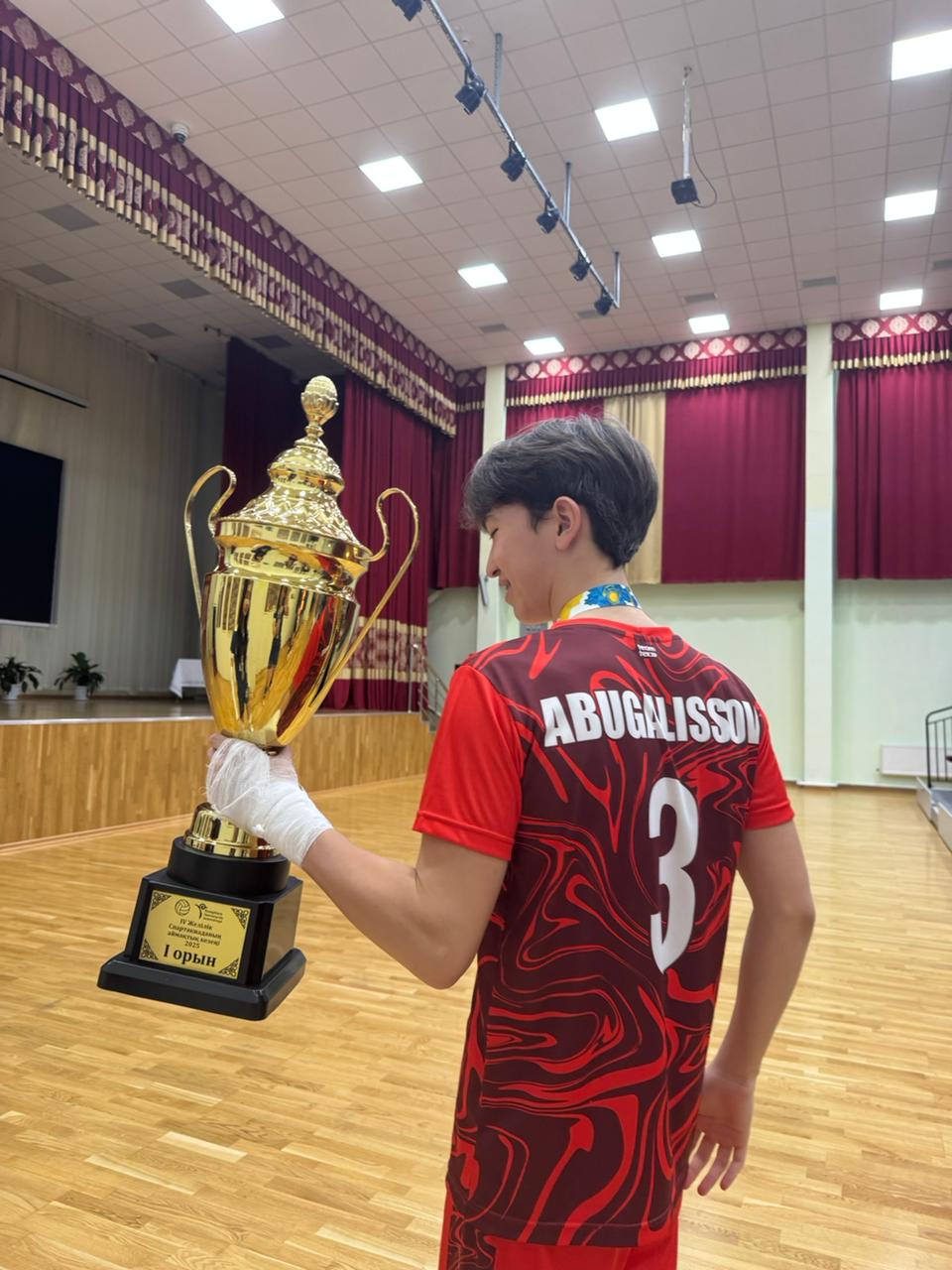 Ашимхан Абугалисов