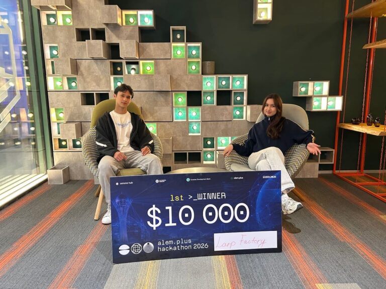Казахстанские школьники выиграли $10 000 на хакатоне из 100 команд – и уже продают продукт бухгалтерским компаниям