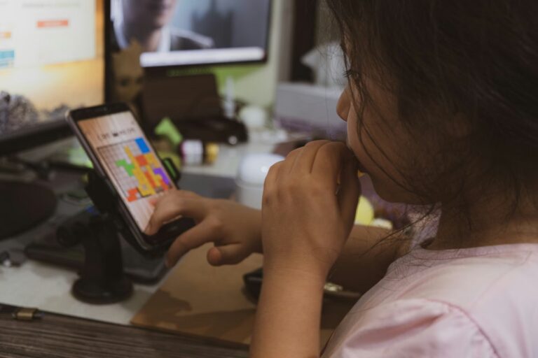 Как установить и удалить родительский контроль на Android и iPhone – полный гайд 2026
