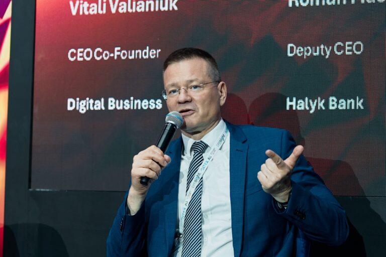 «Точка отсечения – ROI от 300%»: Роман Машчык рассказал, как Halyk Bank будет зарабатывать на ИИ