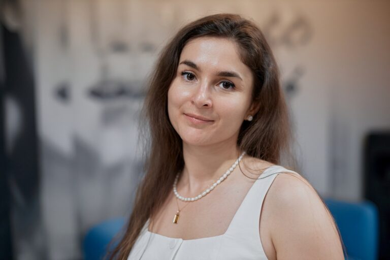 Казахстанка построила ИТ-школу с выручкой 400+ млн тенге в год