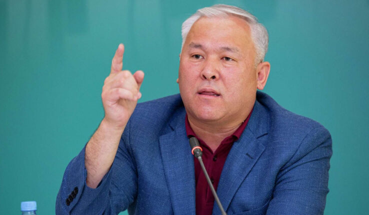 Депутат требует остановить подписание закона, который позволит блокировать счета казахстанцев без суда