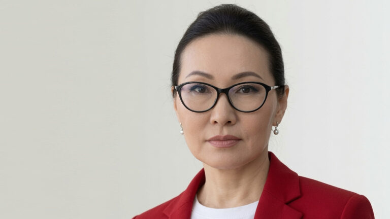 Аналитик сказала, что будет с долларом в июне и когда он достигнет отметки 540 тенге