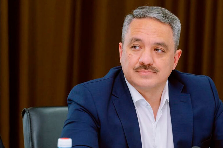Экономист анонсировал большую битву банков в Казахстане