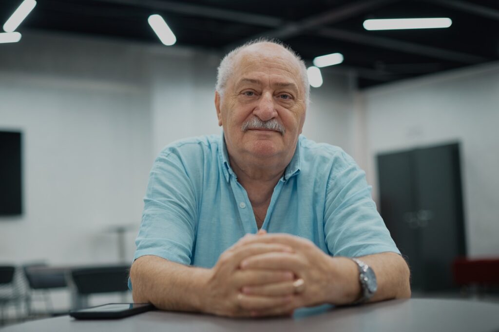 Лев Мейзерович
