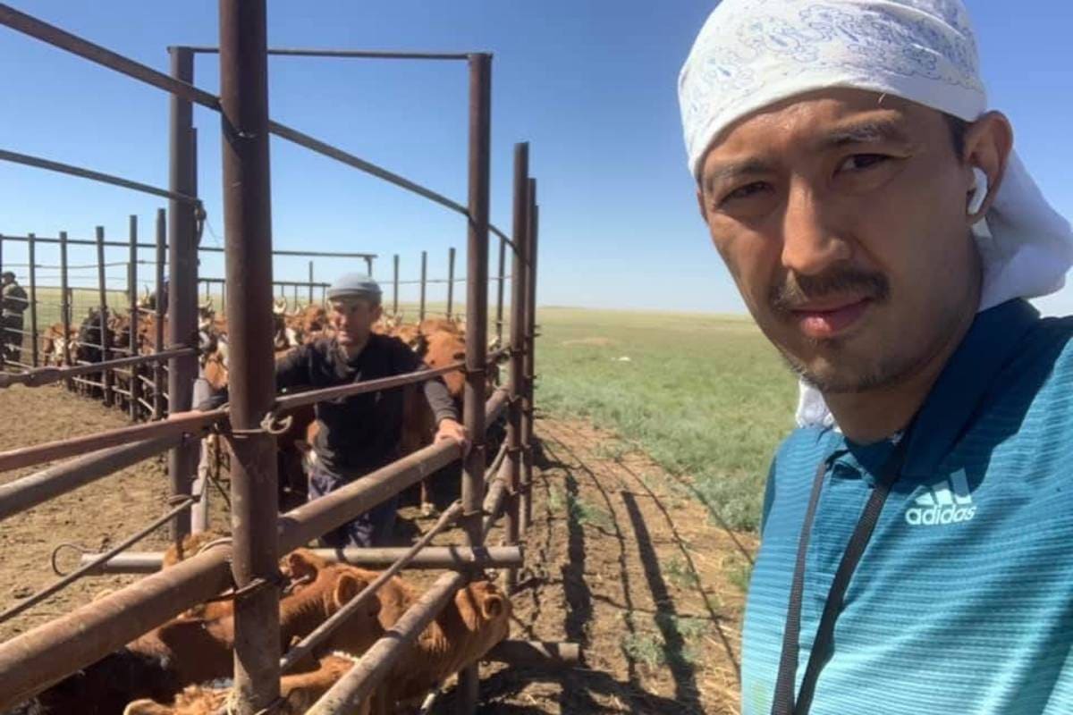 Казахстанец уехал из Астаны к волкам и гадюкам, чтобы стать миллионером