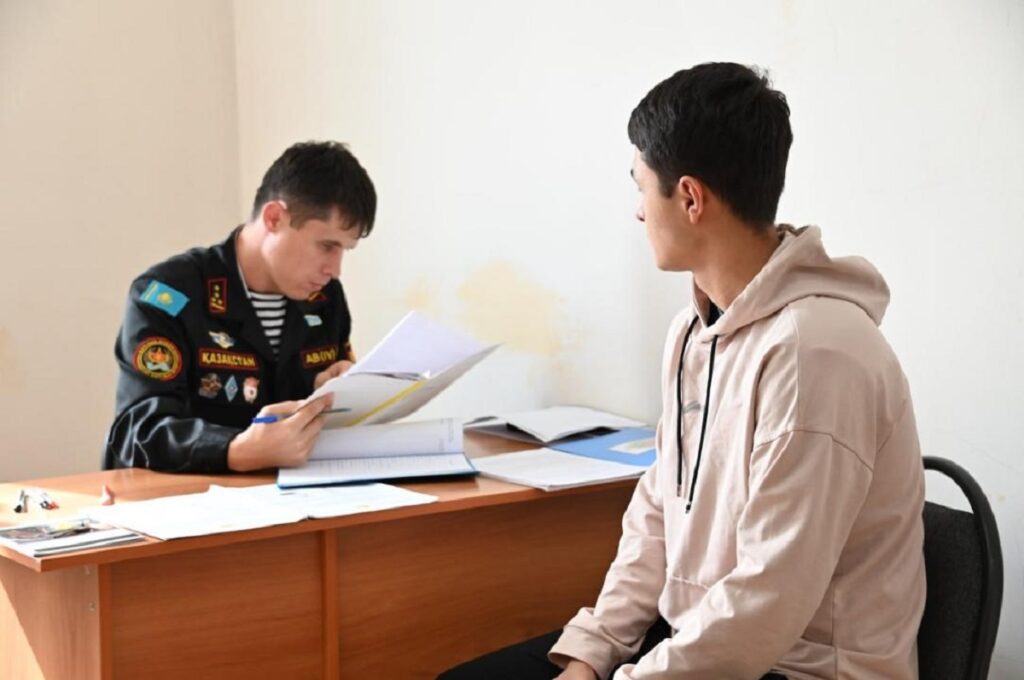 ИИ будет решать, кому служить, куда отправят и дадут ли отсрочку? Что изменилось в Казахстане
