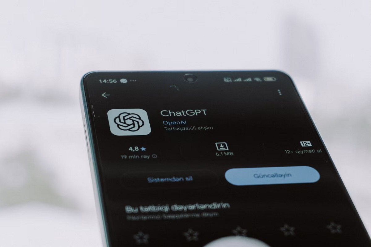 Фермер рассказал ChatGPT о планах причинить вред сыну. Как поступил ИИ?