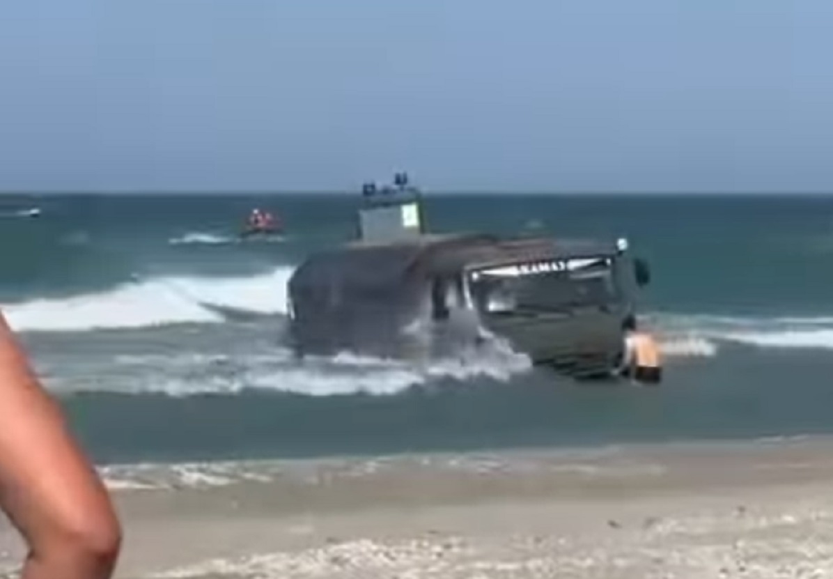 19 военных унесло в Каспийское море, 9 погибли: что произошло на учениях