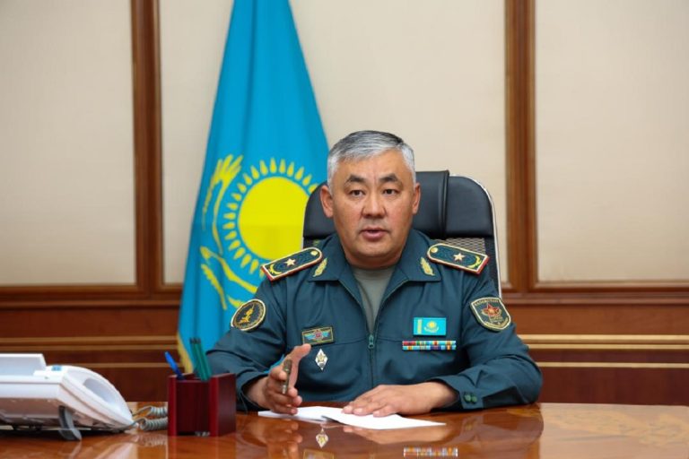Новый министр обороны Казахстана заявил, что каждый солдат должен чувствовать себя в безопасности