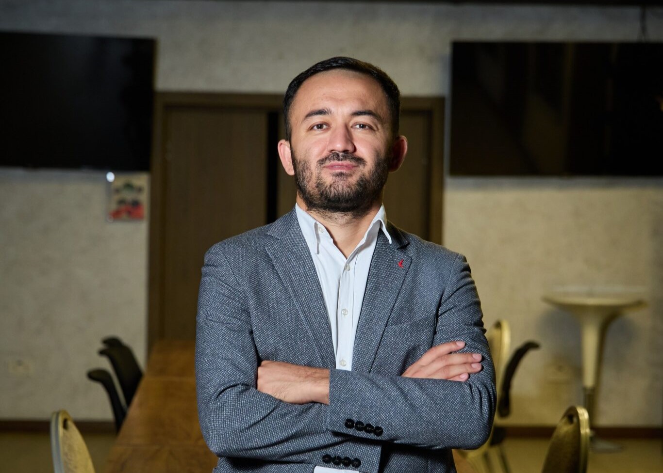 Узбекистанец вложил $1,7 млн и создал ИИ-систему для фабрик