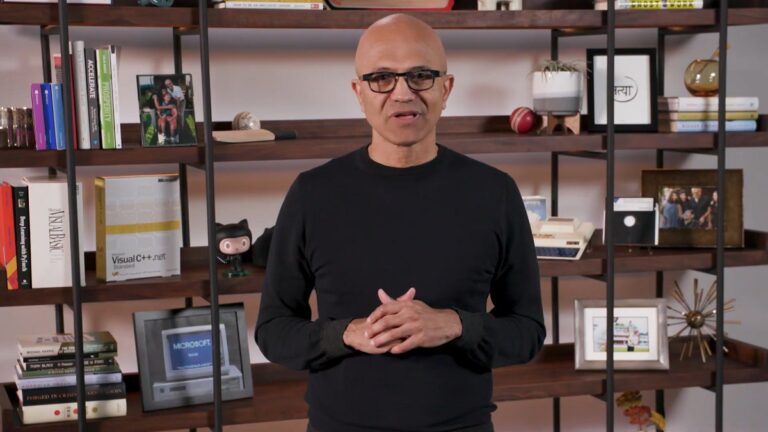 Глава Microsoft выступил против Маска и Альтмана: что он предложил делать с ИИ