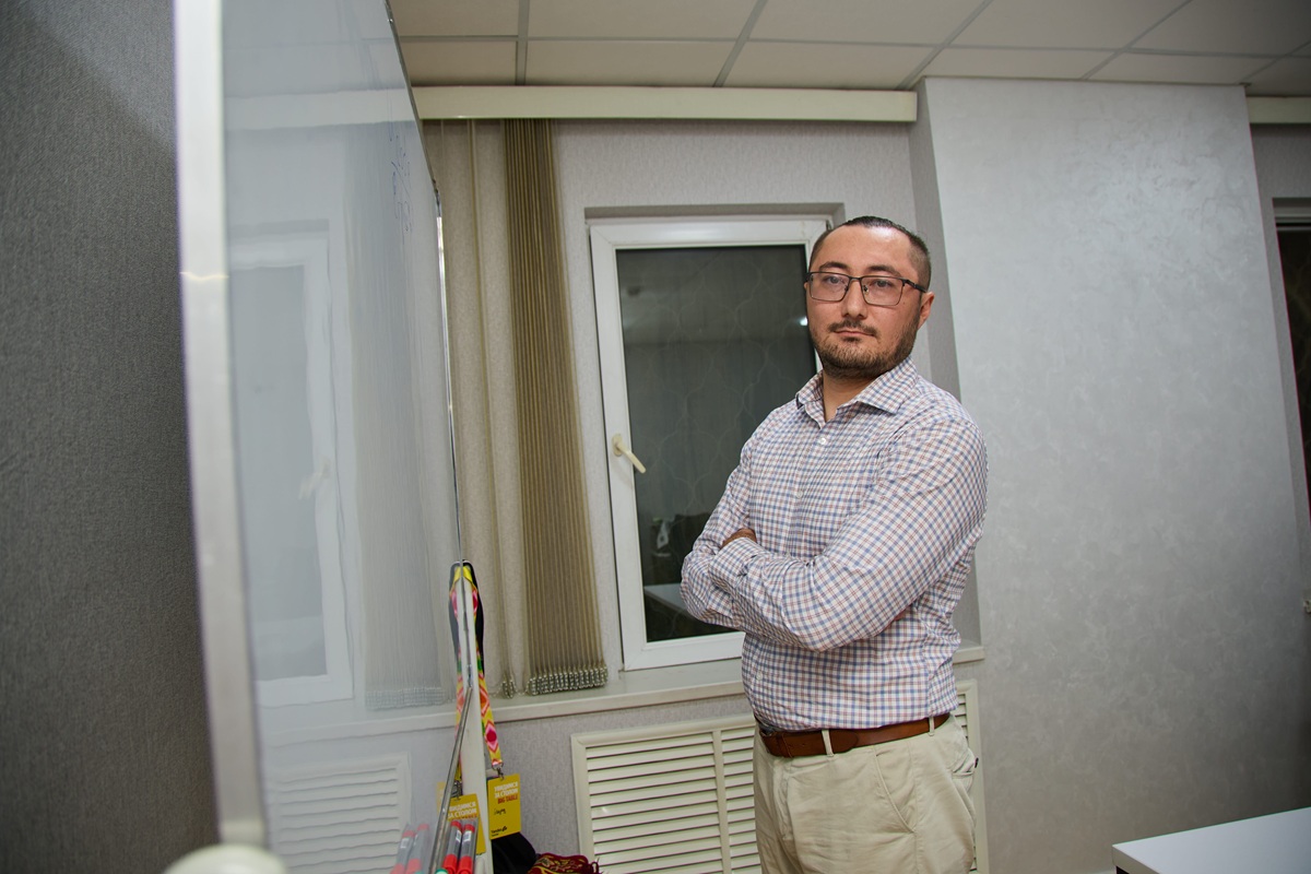 Абдулло Хидоятов