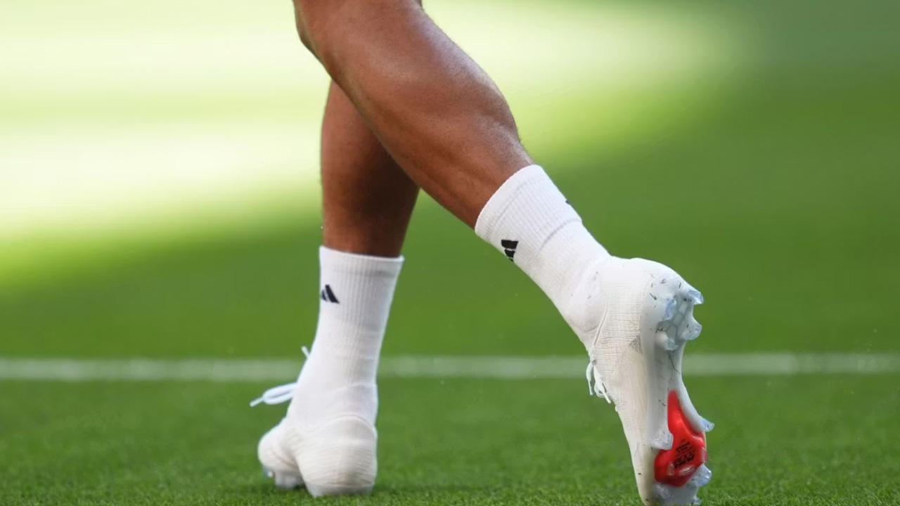 Мбаппе разорвал контракт с Nike - и компания показала, почему с гигантами лучше не ссориться