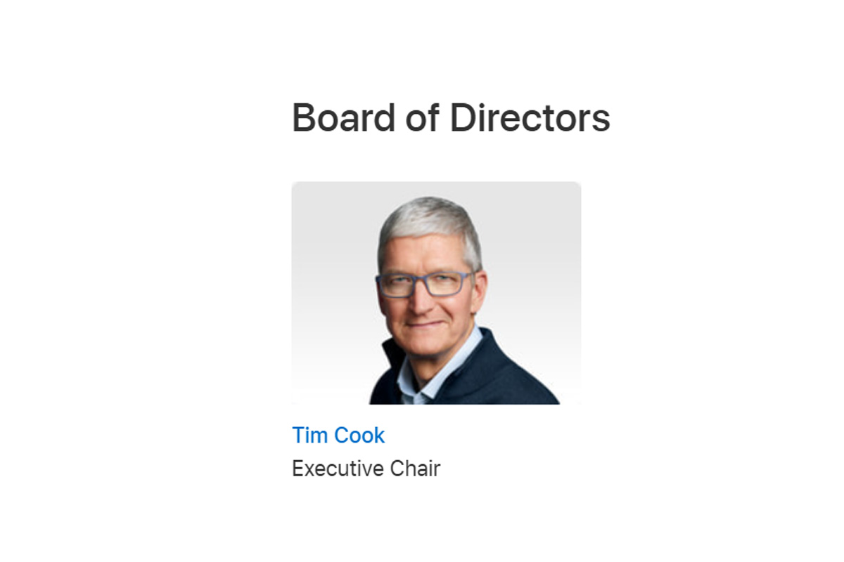 Cайт Apple обновил информацию о руководстве после ухода Тима Кука