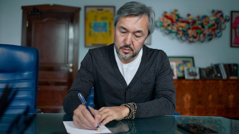 Советник президента назвал 6 сфер, где казахстанцы могут зарабатывать много и долго