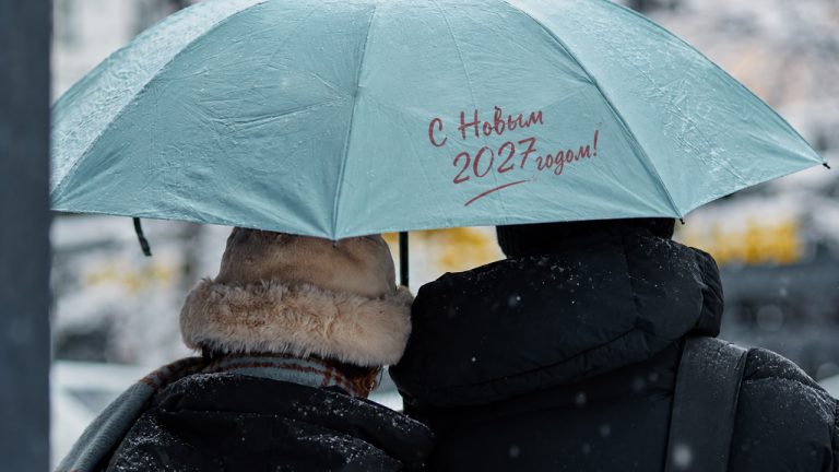 Казахстанцев ждет короткий декабрь и длинные новогодние выходные из-за переносов