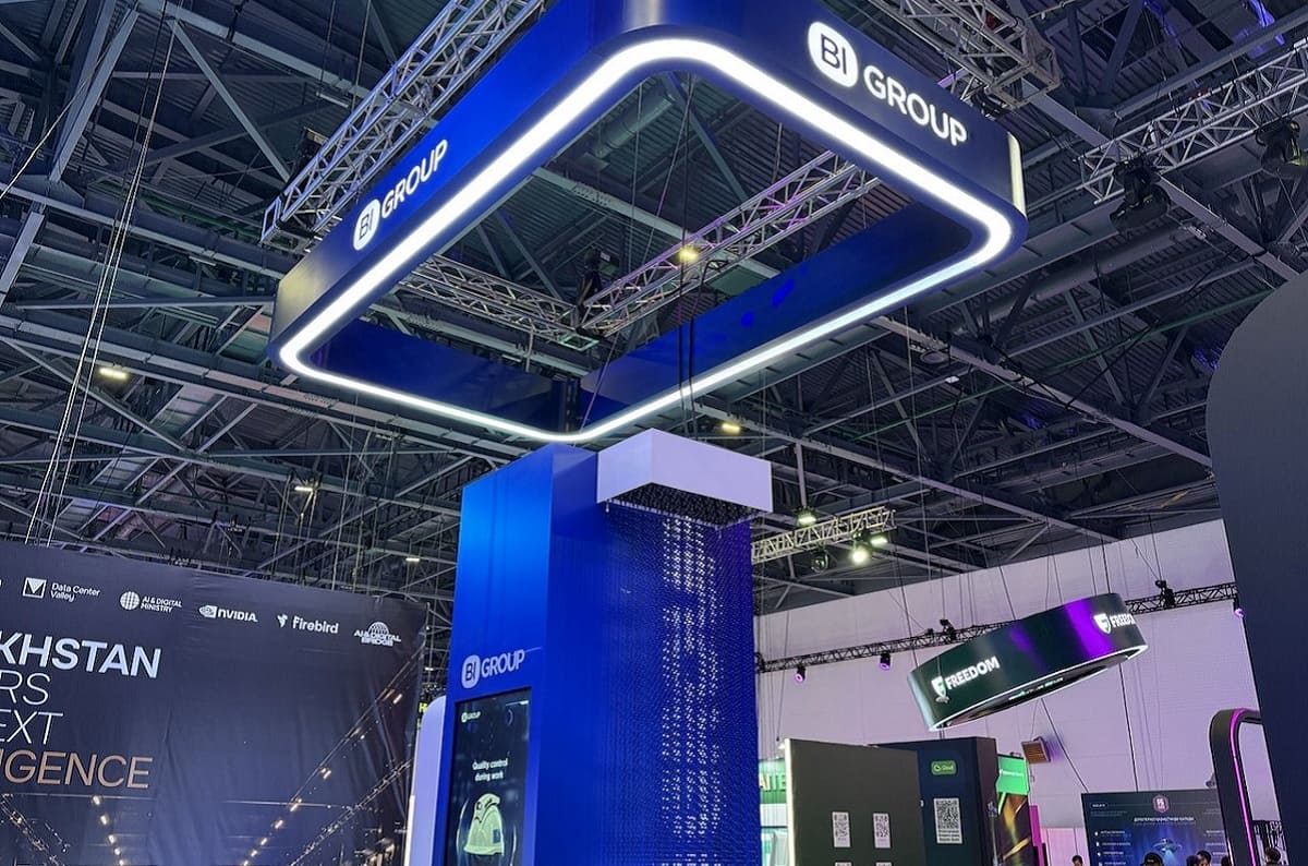 Каска с камерой, дрон и робособака: какие технологии BI Group представил на AI & Digital Bridge-2026 — изображение 3
