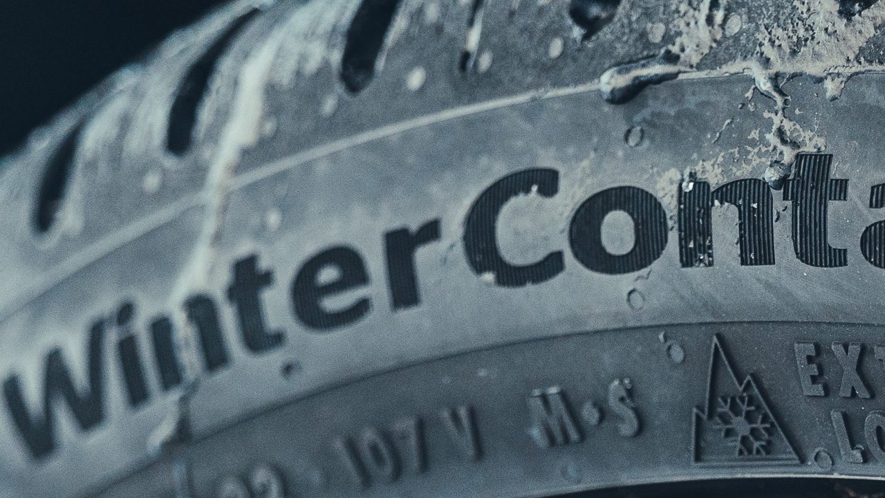 Пора менять резину: как выбрать зимнюю шину и сколько стоит переобувка в 2026 году — изображение 1