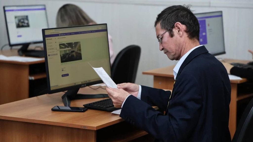 ИИ теперь проверяет двойные листочки казахстанских школьников