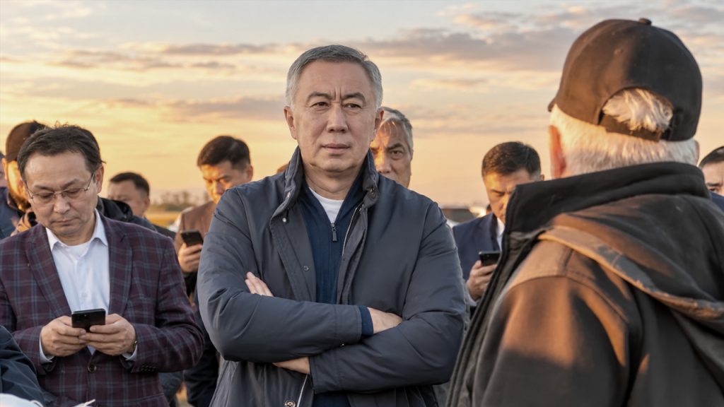 Каждый сороковой казахстанец скоро узнает, что о его зарплатех думает государство